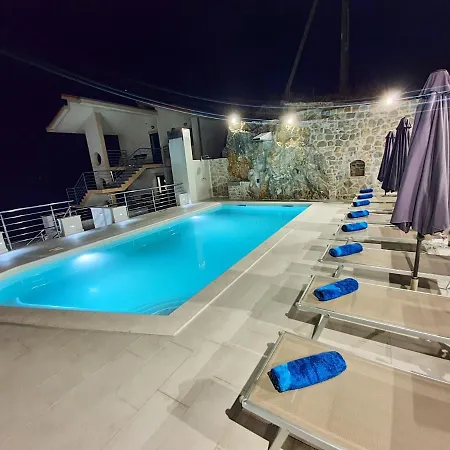 Ivan's Holiday House With Private Swimming Pool
