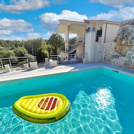 Ivan's Holiday House With Private Swimming Pool * Klis