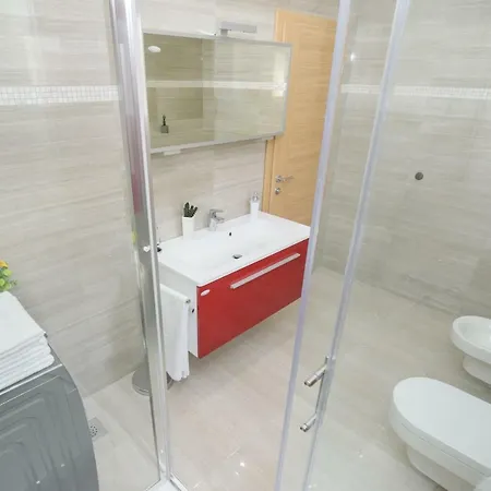 Ivan's Holiday House With Private Swimming Pool Apartment