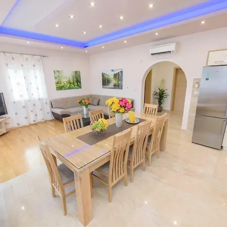 Ivan's Holiday House With Private Swimming Pool Klis