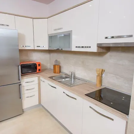 Ivan's Holiday House With Private Swimming Pool Apartment