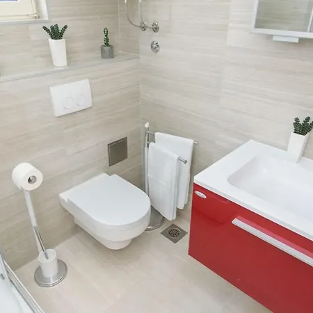 Apartment Ivan's Holiday House With Private Swimming Pool