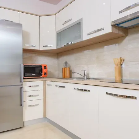 Apartment Ivan's Holiday House With Private Swimming Pool Klis