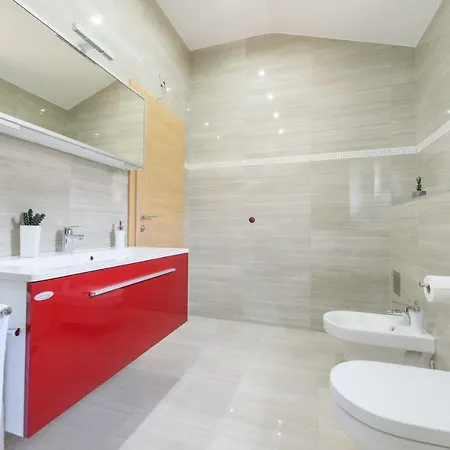 Apartman Ivan's Holiday House With Private Swimming Pool