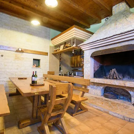 Ivan's Holiday House With Private Swimming Pool *